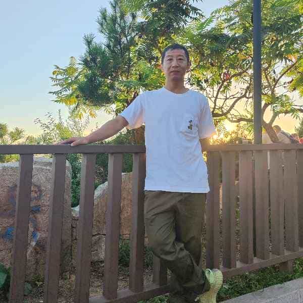 47岁岁辽宁单身帅哥 - 海北吉缘网