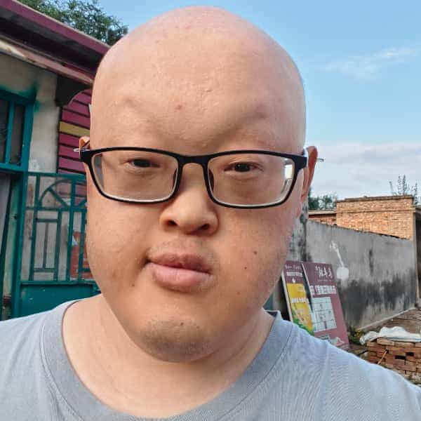 28岁岁山东单身帅哥 - 海北吉缘网